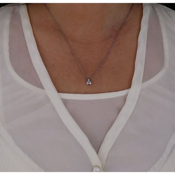 10k White Gold .09ct Diamond Necklace 20" Chain - Picture 2 of 7